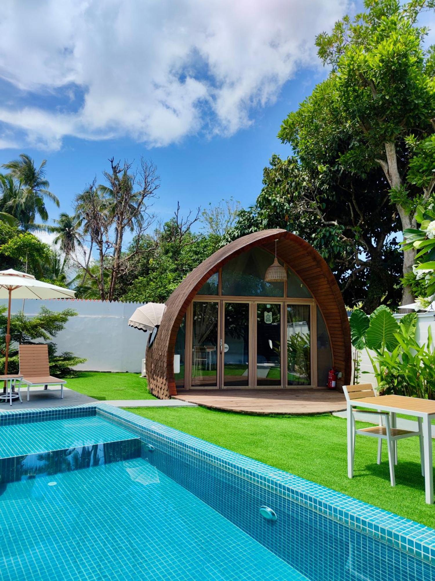 Found Mansion Hotell Pantai Cenang  Exteriör bild