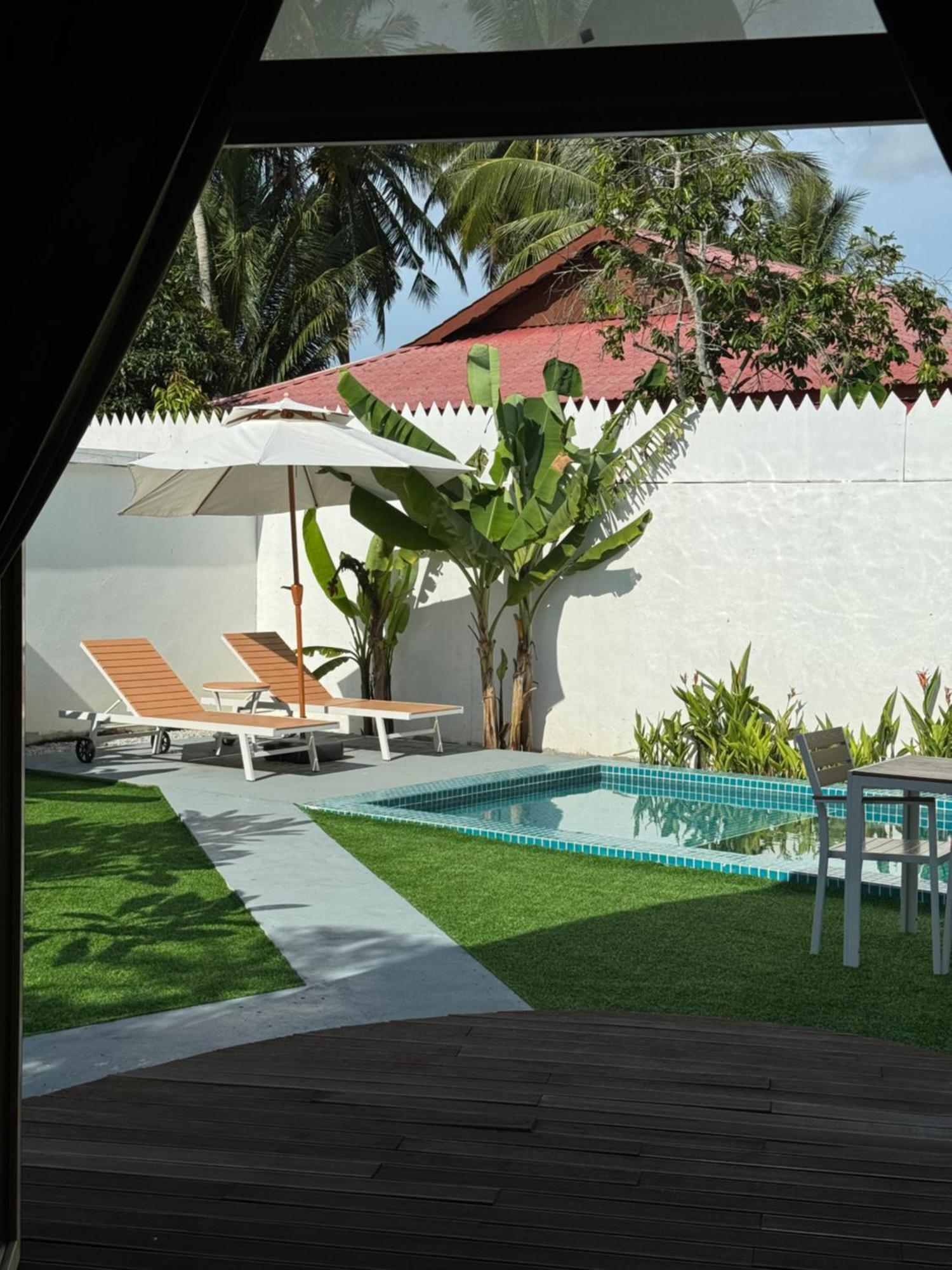 Found Mansion Hotell Pantai Cenang  Exteriör bild